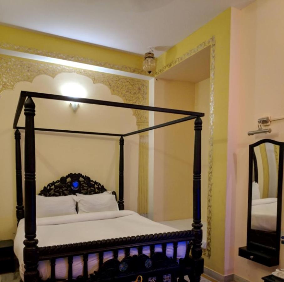 คริสห์นา พราแคช เฮอร์ริเทจ ฮาเวลิ โฮเต็ล Hotel จ๊อดปูร์ ภายนอก รูปภาพ
