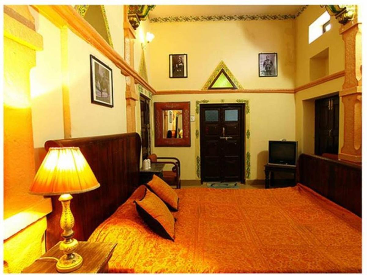 คริสห์นา พราแคช เฮอร์ริเทจ ฮาเวลิ โฮเต็ล Hotel จ๊อดปูร์ ภายนอก รูปภาพ