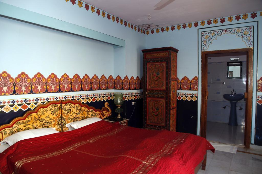 คริสห์นา พราแคช เฮอร์ริเทจ ฮาเวลิ โฮเต็ล Hotel จ๊อดปูร์ ภายนอก รูปภาพ