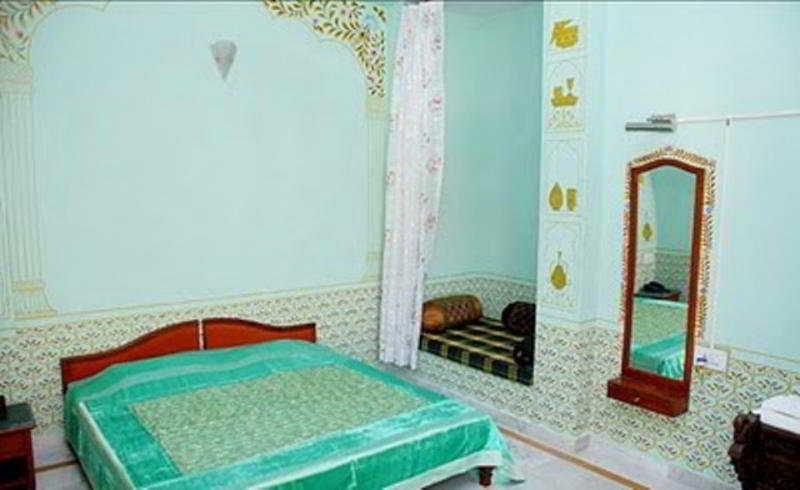 คริสห์นา พราแคช เฮอร์ริเทจ ฮาเวลิ โฮเต็ล Hotel จ๊อดปูร์ ภายนอก รูปภาพ